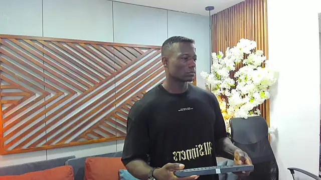 MarcusBlack  online show from 11/24/25, 11:32