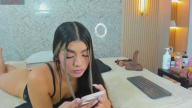 Antonella west online show from 05/04/26, 10:17