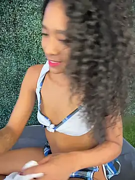 SweetCheeksXXX online show from 06/18/26, 09:30