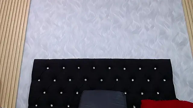 xandrinakarzon online show from 11/25/25, 02:50