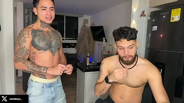 Snapshot of zoneboys chatting on 02/19/26, 02:51 zoneboys online show from 02/19/26, 02:51