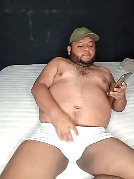 Snapshot of Osogaypardo chatting on 09/25/25, 08:18 Osogaypardo online show from 09/25/25, 08:18