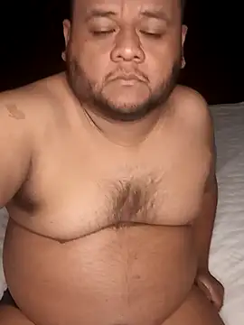 Snapshot of Osogaypardo chatting on 10/26/25, 11:31 Osogaypardo online show from 10/26/25, 11:31