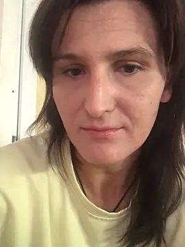 Snapshot of NikaSwan2831 chatting on 09/09/25, 06:35 NikaSwan2831 online show from 09/09/25, 06:35