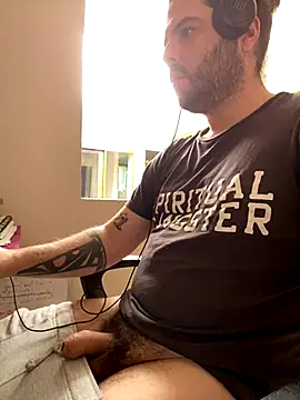 uto857 online show from 11/07/25, 03:34