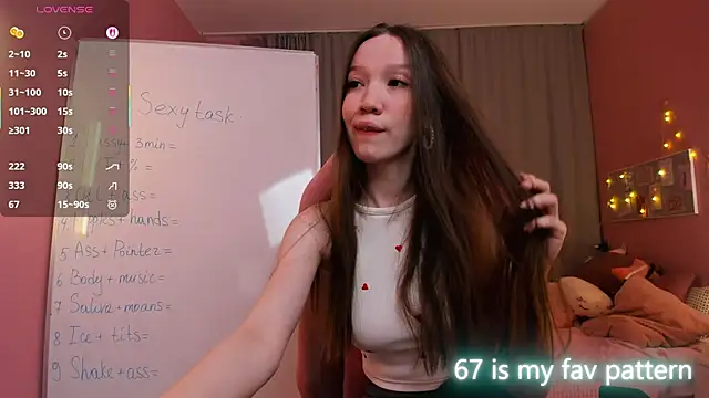 Snapshot of Shriya_Sarann chatting on 02/01/26, 02:04 Shriya Sarann online show from 02/01/26, 02:04