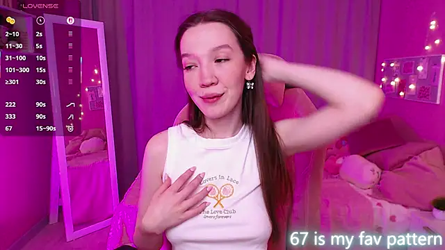 Snapshot of Shriya_Sarann chatting on 02/18/26, 02:13 Shriya Sarann online show from 02/18/26, 02:13