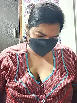 Liyaa 24 online show from 05/06/26, 04:23