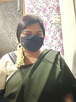 Liyaa 24 online show from 05/11/26, 06:05