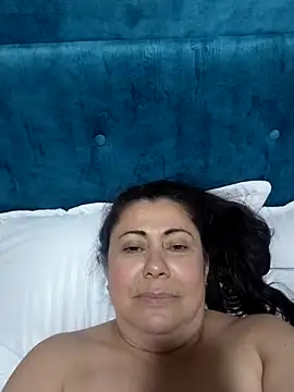 EmmaJhomson online show from 06/17/26, 01:08