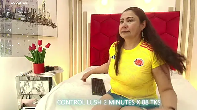 EmmaJhomson online show from 06/17/26, 01:12