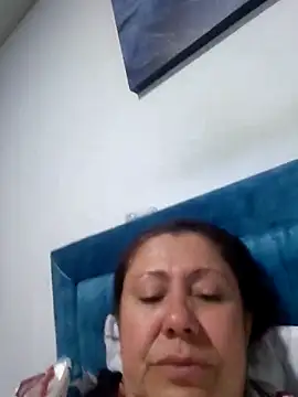 EmmaJhomson online show from 06/18/26, 01:17