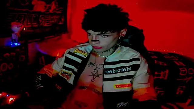 Snapshot of prince_x_dark chatting on 02/15/26, 05:26 prince x dark online show from 02/15/26, 05:26