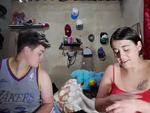 Snapshot of twodoo chatting on 02/12/26, 03:29 twodoo online show from 02/12/26, 03:29