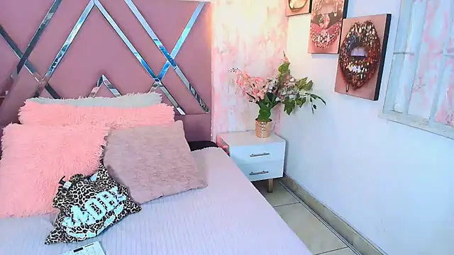 Dolce pearl online show from 06/16/26, 01:41