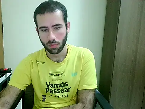 Snapshot of fthrfthr chatting on 10/18/25, 02:58 fthrfthr online show from 10/18/25, 02:58