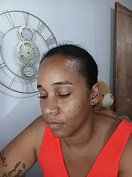 Snapshot of EbonyHorrny chatting on 05/15/26, 12:39 EbonyHorrny online show from 05/15/26, 12:39