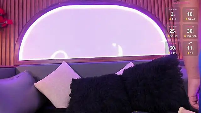 Snapshot of EbonyHorrny chatting on 06/23/26, 12:03 EbonyHorrny online show from 06/23/26, 12:03