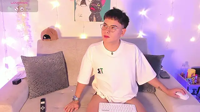 Snapshot of Young_Ben chatting on 02/20/26, 09:37 Young Ben online show from 02/20/26, 09:37