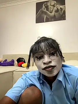 Snapshot of Lil-shawrie chatting on 10/12/25, 10:31 Lil-shawrie online show from 10/12/25, 10:31