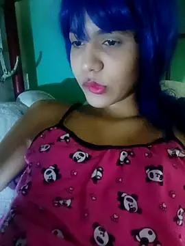 famousfox-69 online show from 11/20/25, 05:07