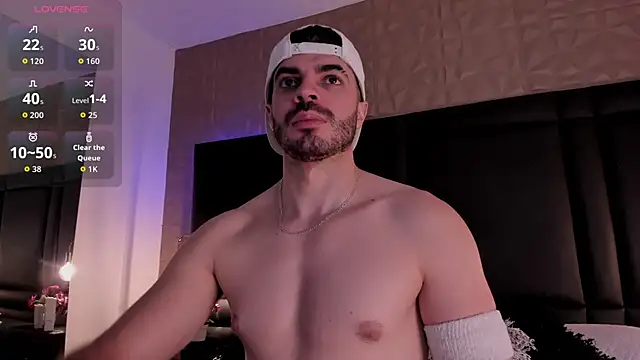 AxelThompson  online show from 11/07/25, 11:43