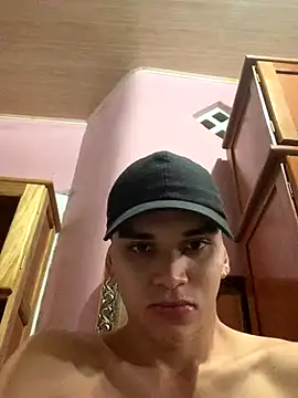 Snapshot of dailydosam chatting on 12/15/25, 12:20 dailydosam online show from 12/15/25, 12:20