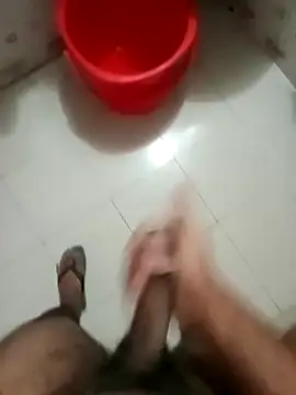 Snapshot of zim200 chatting on 11/23/25, 11:59 zim200 online show from 11/23/25, 11:59