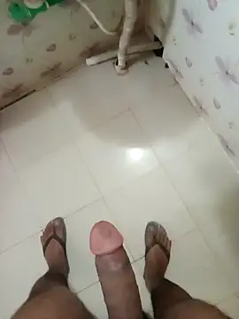 Snapshot of zim200 chatting on 12/02/25, 06:41 zim200 online show from 12/02/25, 06:41