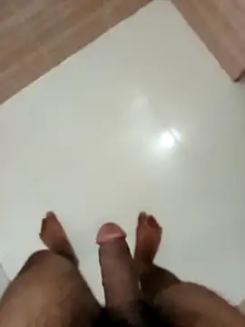 Snapshot of zim200 chatting on 03/11/26, 06:52 zim200 online show from 03/11/26, 06:52