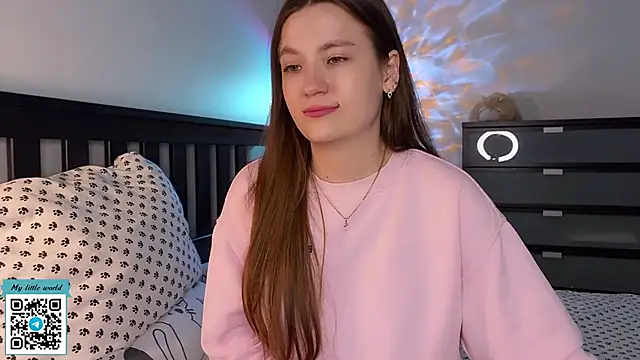 Snapshot of mia_here chatting on 09/09/25, 03:00 mia here online show from 09/09/25, 03:00