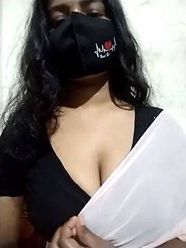 Snapshot of Nodi- chatting on 11/21/25, 06:23 Nodi- online show from 11/21/25, 06:23