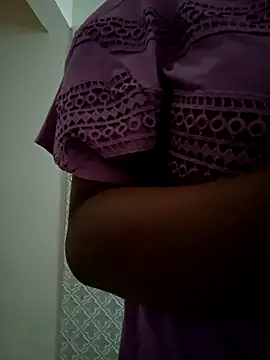 Snapshot of Nodi- chatting on 03/09/26, 06:06 Nodi- online show from 03/09/26, 06:06