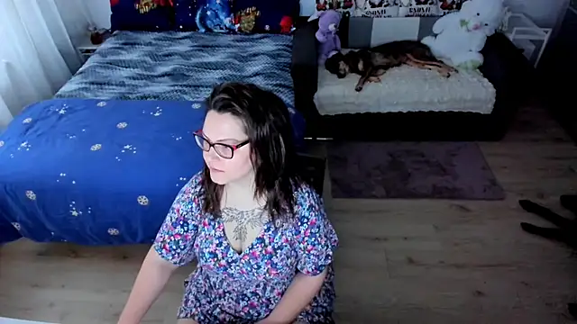 Squirt Kimm online show from 11/28/25, 10:18