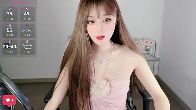 Snapshot of OwQoll chatting on 01/17/26, 05:49 OwQoll online show from 01/17/26, 05:49