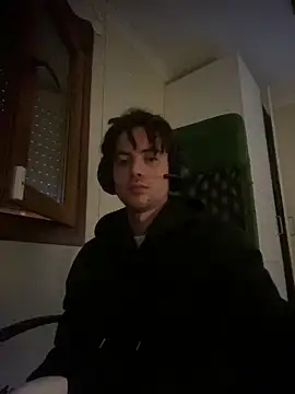 Snapshot of AngelJoven chatting on 09/24/25, 05:05 AngelJoven online show from 09/24/25, 05:05