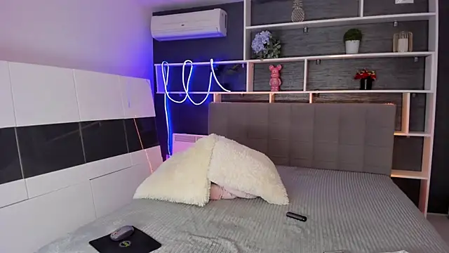 ChristyBrook online show from 10/21/25, 06:30