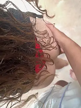 Snapshot of Sophia_Henry chatting on 03/08/26, 04:55 Sophia Henry online show from 03/08/26, 04:55