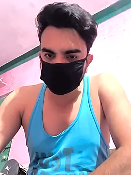 Snapshot of Riyansh_mehta chatting on 01/13/26, 05:29 Riyansh mehta online show from 01/13/26, 05:29