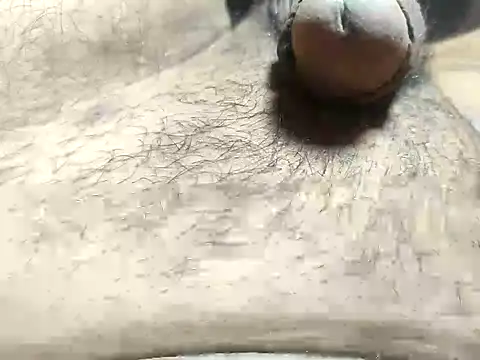 Snapshot of Maskiman7 chatting on 10/04/25, 08:07 Maskiman7 online show from 10/04/25, 08:07