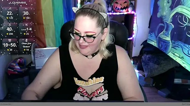 Snapshot of Kinky_Witch chatting on 06/20/26, 06:22 Kinky Witch online show from 06/20/26, 06:22