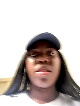 Alexia 24 online show from 11/28/25, 06:54