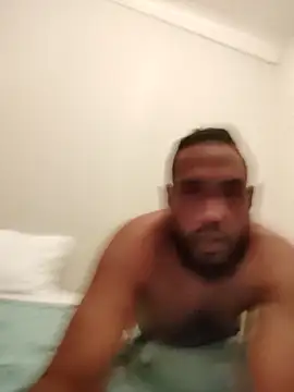 Snapshot of kulliguy chatting on 11/10/25, 07:35 kulliguy online show from 11/10/25, 07:35