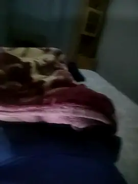 Snapshot of kulliguy chatting on 11/24/25, 08:41 kulliguy online show from 11/24/25, 08:41