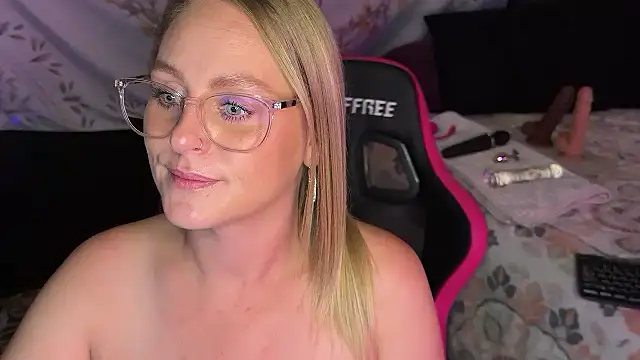 BossMomma0387 online show from 11/06/25, 11:15