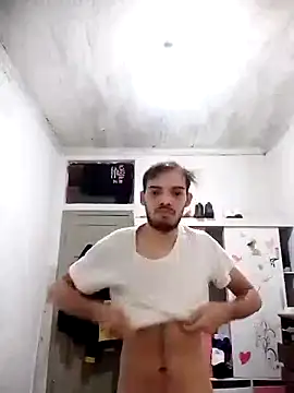 Snapshot of GuilhermeYuree chatting on 06/07/26, 01:32 GuilhermeYuree online show from 06/07/26, 01:32