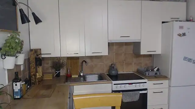 Snapshot of BuffyxLUST chatting on 10/27/25, 02:54 BuffyxLUST online show from 10/27/25, 02:54