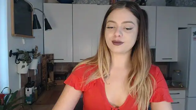 Snapshot of BuffyxLUST chatting on 12/02/25, 08:08 BuffyxLUST online show from 12/02/25, 08:08