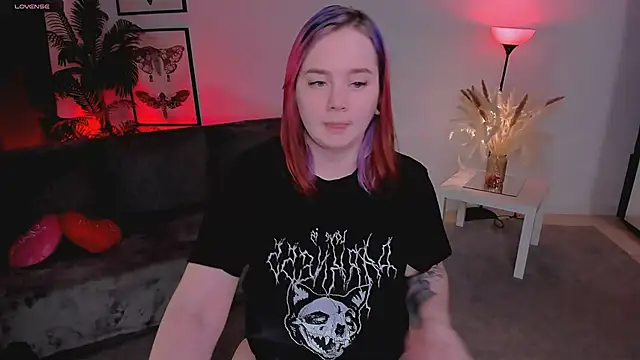 Snapshot of lunaalli chatting on 02/22/26, 09:02 lunaalli online show from 02/22/26, 09:02