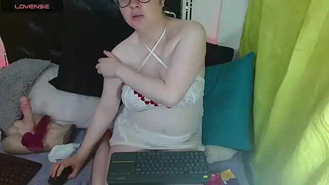 KrystalAdams online show from 10/15/25, 12:27